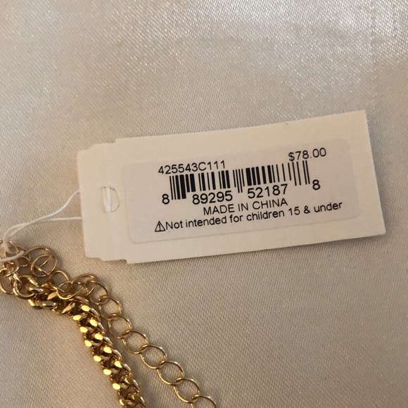 Betsey Johnson Gold Tone Holiday Whimsy Snowflake Charm Necklace Crystal NWT - Picture 4 of 12